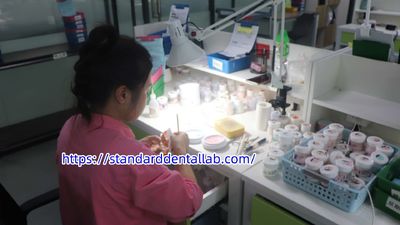 Standard Dental Lab Co., Limited dây chuyền sản xuất của nhà sản xuất